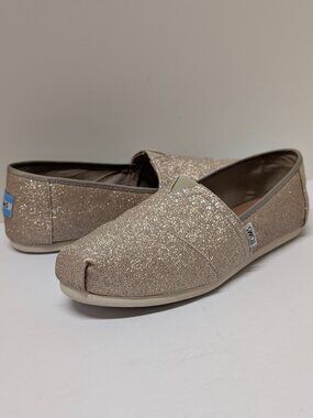 TOMS Gold Glitter Canvas Wrap Classic Slip-On Shoes in Gold